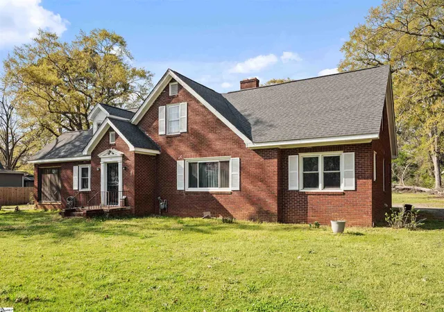 Homes for sale in Honea Path, SC | 108 West Hampton Ave, Honea Path, SC 29654 | MLS# 1586878
