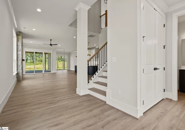 Photo 3 of Single family home for sale at 118 Deer Vista Dr, Greer, SC 29651 | MLS# 1577321 | Listing updated on 2026-09-03