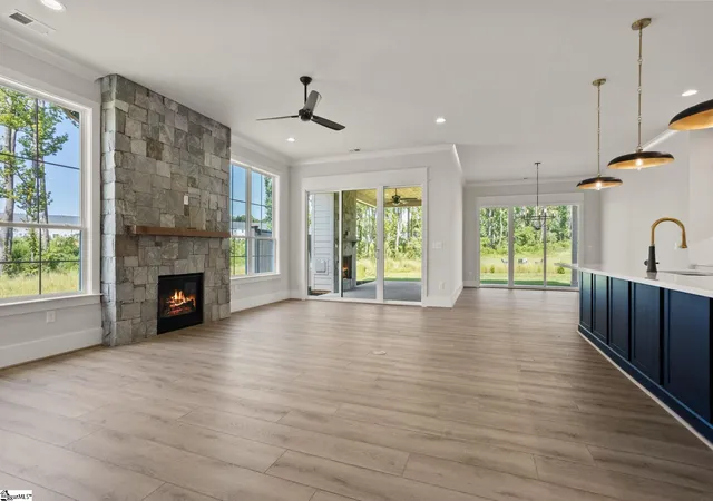 Photo 5 of Single family home for sale at 118 Deer Vista Dr, Greer, SC 29651 | MLS# 1577321 | Listing updated on 2026-09-03