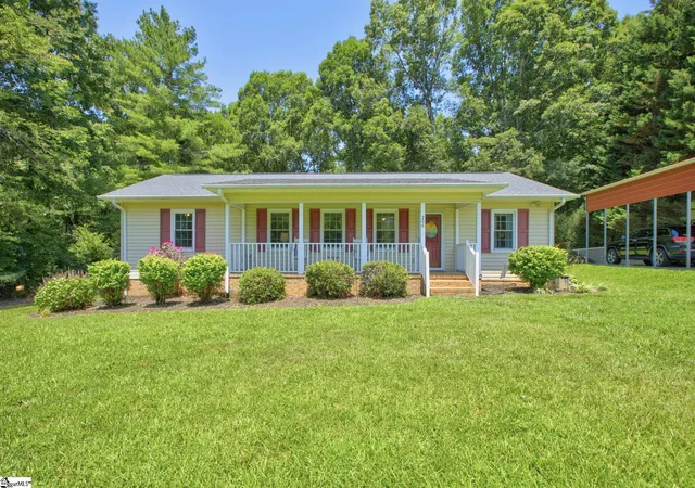 Homes for sale in Travelers Rest, SC | 206 Cox Ridge Ct, Travelers Rest, SC 29690 | MLS# 1597465