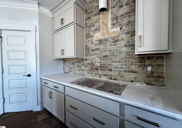 Photo 3 of Single family home for sale at 313 Ever Silvers Ln, Taylors, SC 29687 | MLS# 1587341 | Listing updated on 2026-08-26
