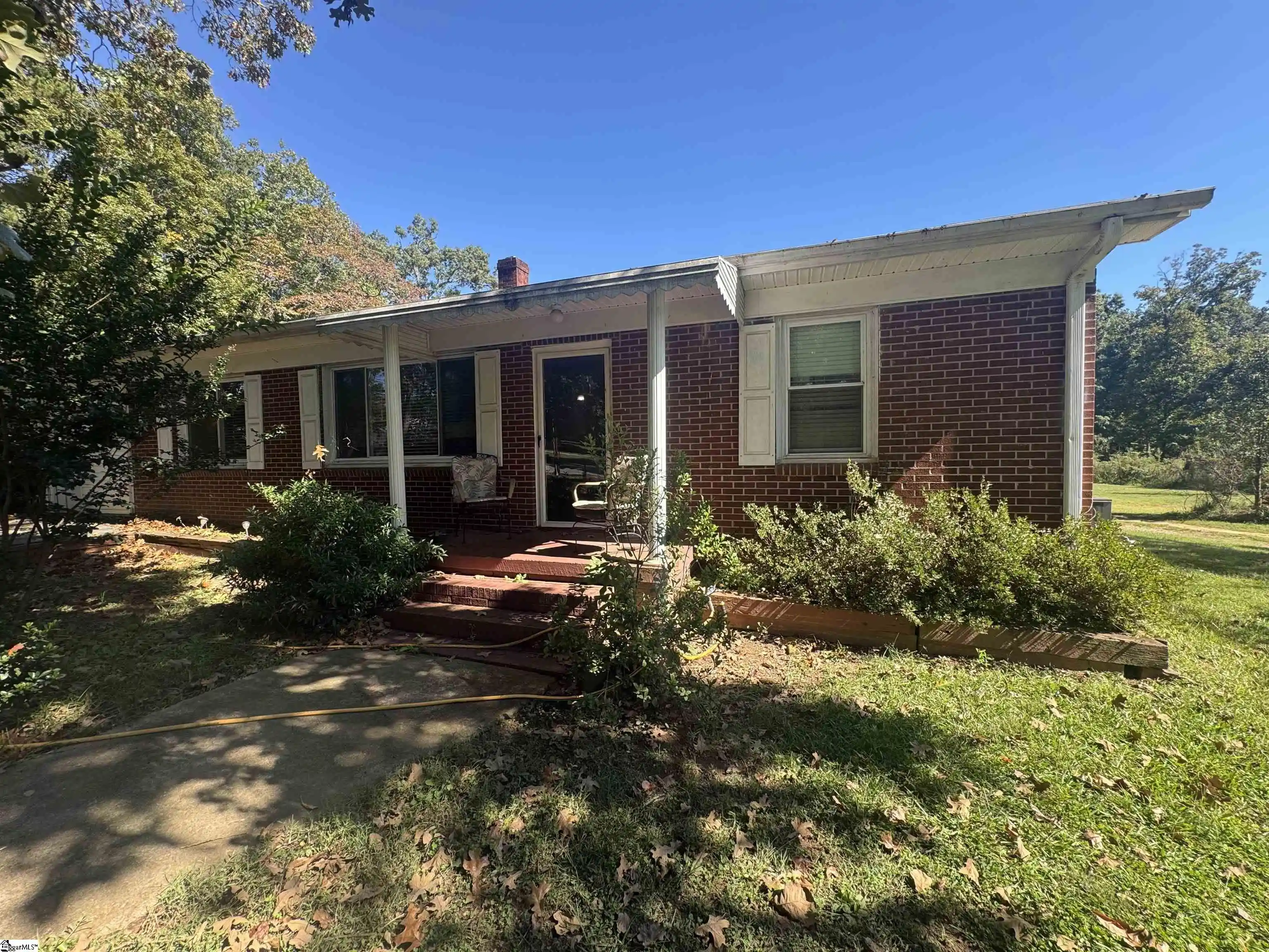 Photo 1 of Single family home for sale at 198 Mount Lebanon Church Rd, Greer, SC 29651 | MLS# 1606984 | Listing updated on 2026-10-20