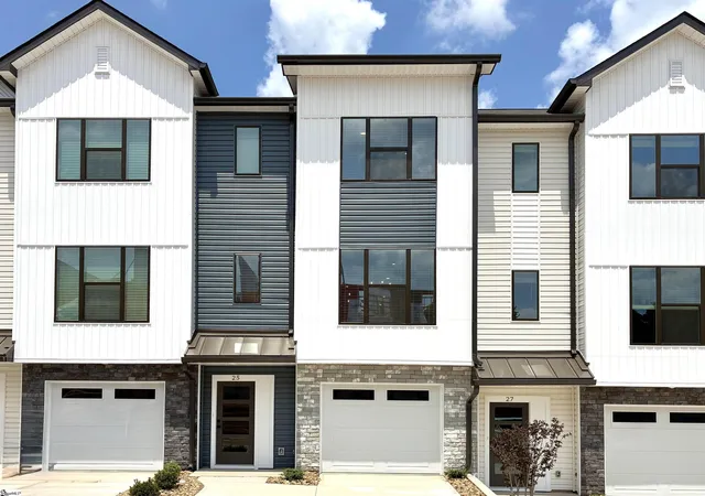 1st image of 25 Pikewood Ln, Greenville, SC 29607 | MLS# 1596070