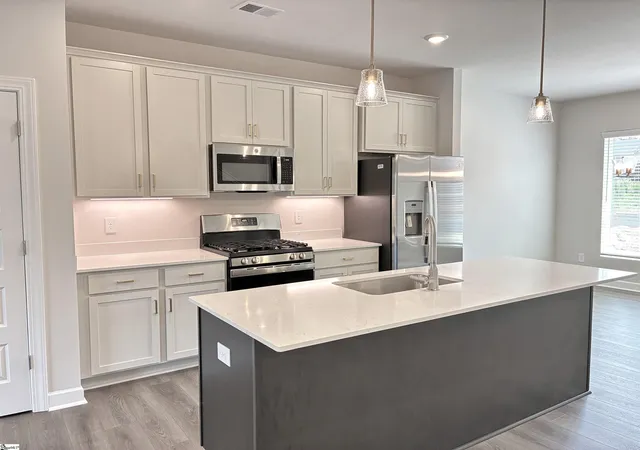 2nd image of 25 Pikewood Ln, Greenville, SC 29607 | MLS# 1596070