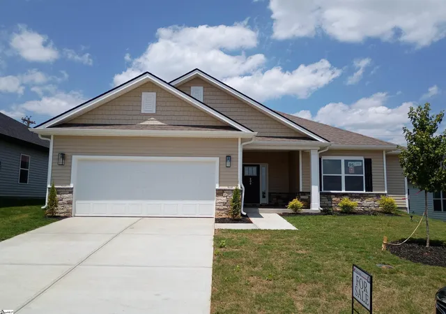 Photo 1 of Sale Pending at 208 Glencliff Wy #Lot 95, Simpsonville, SC 29680 | MLS# 1585769 | Listing updated on 2026-09-16
