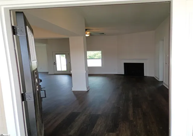 Photo 3 of Sale Pending at 208 Glencliff Wy #Lot 95, Simpsonville, SC 29680 | MLS# 1585769 | Listing updated on 2026-09-16