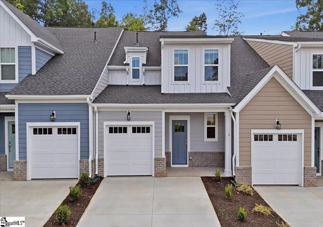 Photo 1 of Sale Pending at 6 Otello Wy, Greenville, SC 29615 | MLS# 1599212 | Listing updated on 2026-09-10