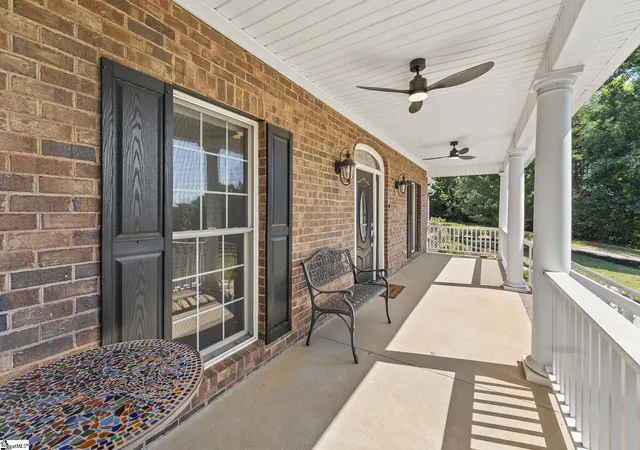 Photo 3 of Single family home for sale at 956 Laurelwood Wy, Landrum, SC 29356 | MLS# 1598303 | Listing updated on 2026-09-13