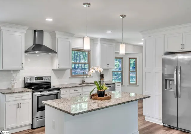 3rd image of 745 Canterbury Trl, Fountain Inn, SC 29644 | MLS# 1587695
