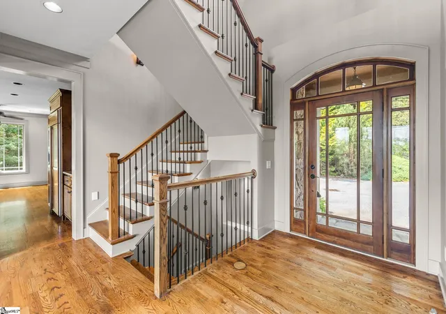Photo 2 of Single family home for sale at 6 Little Bottom Rd, Landrum, SC 29356 | MLS# 1601021 | Listing updated on 2026-10-20