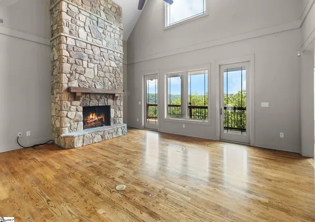 Photo 3 of Single family home for sale at 6 Little Bottom Rd, Landrum, SC 29356 | MLS# 1601021 | Listing updated on 2026-10-20