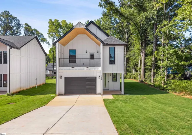 Photo 1 of Single family home for sale at 182 Buncombe St, Woodruff, SC 29388 | MLS# 1584474 | Listing updated on 2026-08-30
