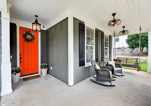 Photo 2 of Single family home for sale at 7 Tyler St, Greenville, SC 29605 | MLS# 1598058 | Listing updated on 2026-09-02