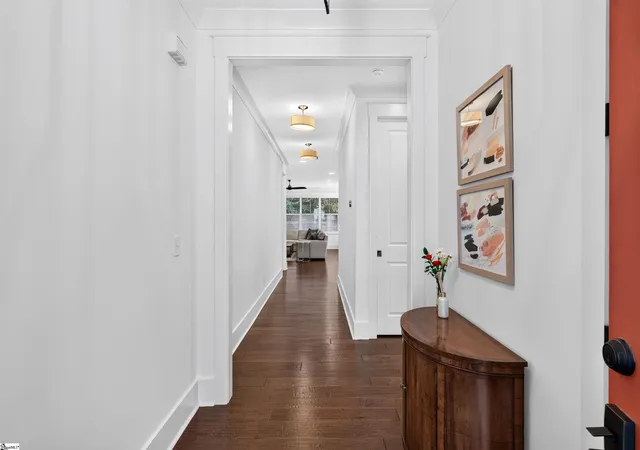 Photo 3 of Single family home for sale at 7 Tyler St, Greenville, SC 29605 | MLS# 1598058 | Listing updated on 2026-09-02