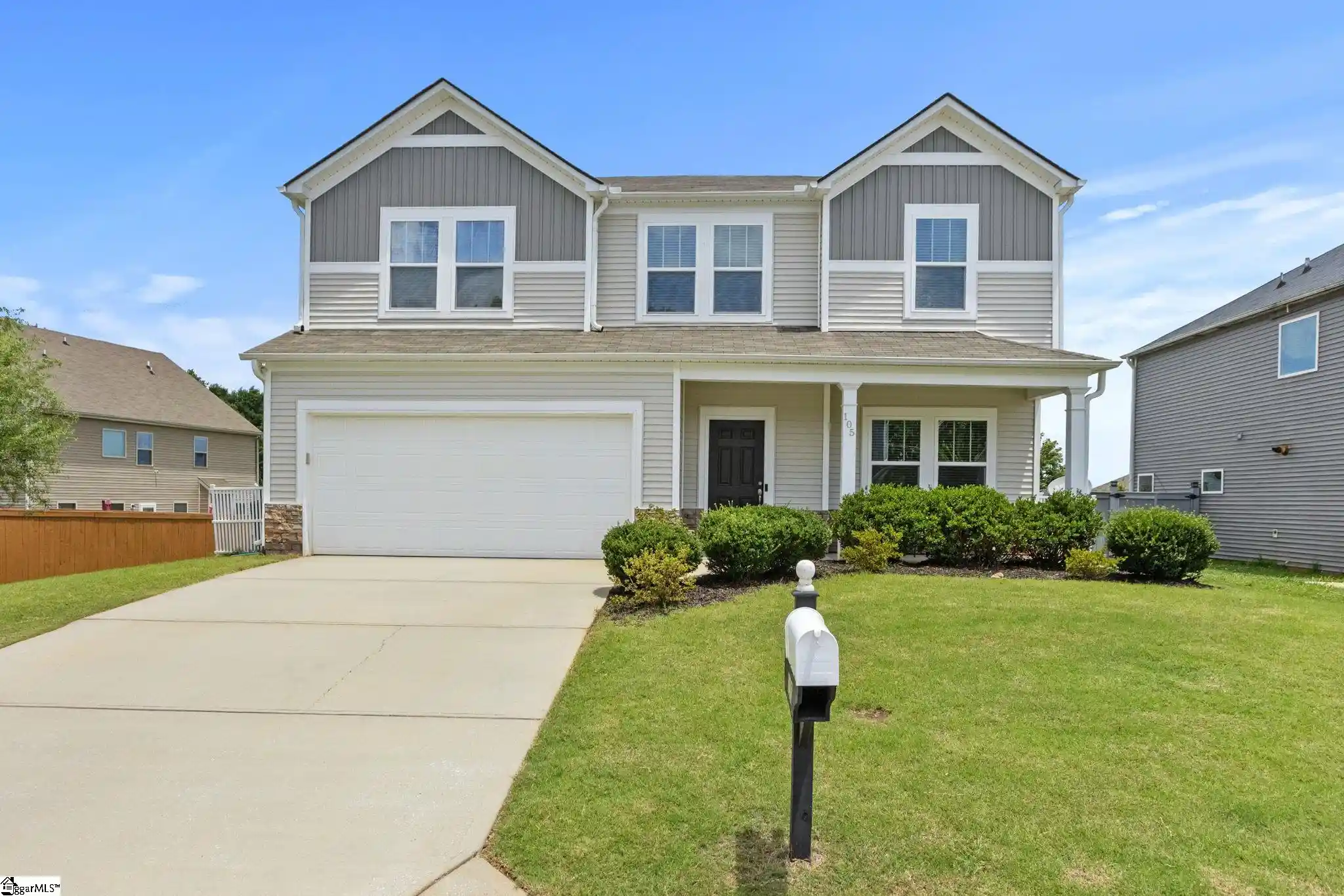 Photo 1 of Single family home for sale at 105 Jones Peak Dr, Simpsonville, SC 29681 | MLS# 1604501 | Listing updated on 2026-10-21