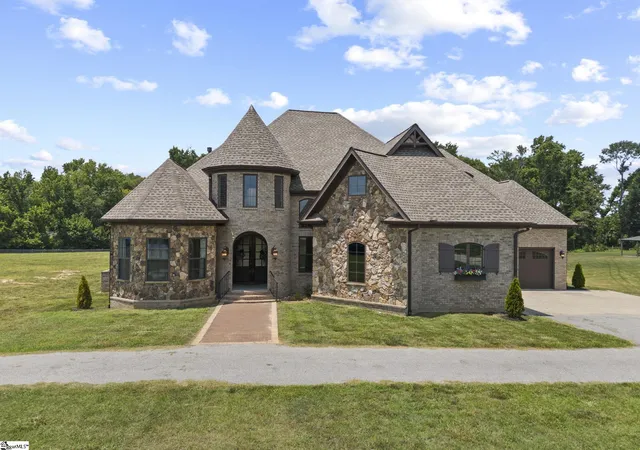 1st image of 1000 Apple Valley Rd, Duncan, SC 29334 | MLS# 1597251