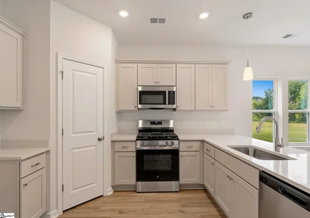 Photo 3 of Single family home for sale at 2301 Mill Loop #Lot 68, Spartanburg, SC 29301 | MLS# 1586602 | Listing updated on 2026-08-31