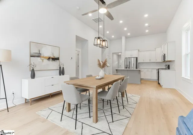 Photo 3 of Townhouse for sale at 221 Woodhouse Wy, Greenville, SC 29605 | MLS# 1598139 | Listing updated on 2026-09-18