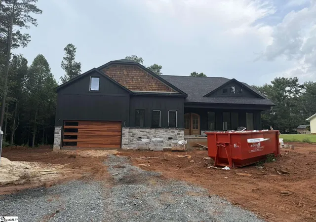 Photo 2 of Single family home for sale at 922 John Dodd Rd, Spartanburg, SC 29303 | MLS# 1594924 | Listing updated on 2026-09-14