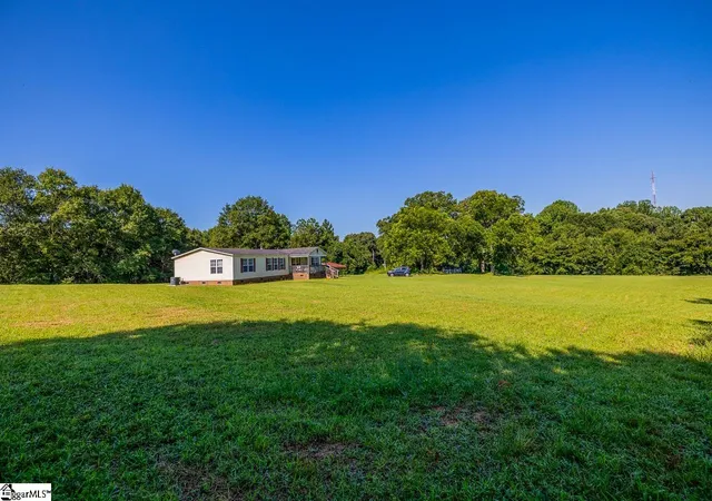 Photo 2 of Manufactured home for sale at 2131 & 2135 Moore Duncan Hwy, Moore, SC 29369 | MLS# 1600873 | Listing updated on 2026-09-14