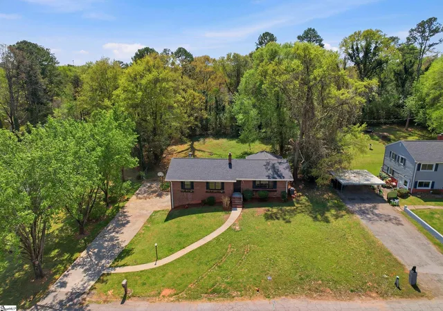 Photo 1 of Single family home for sale at 49 Foxhall Rd, Greenville, SC 29605 | MLS# 1601438 | Listing updated on 2026-09-15