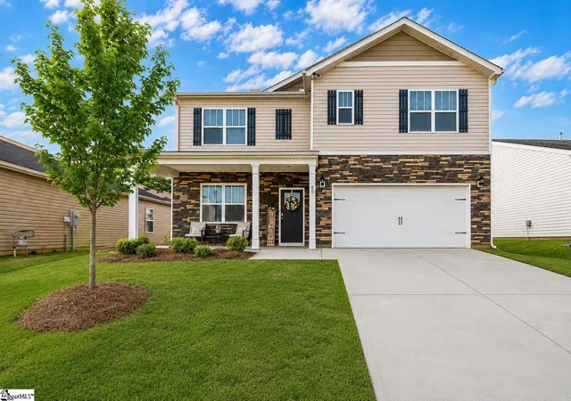 Photo 1 of Single family home for sale at 80 Oak Edge Ln, Greer, SC 29651 | MLS# 1601387 | Listing updated on 2026-09-04