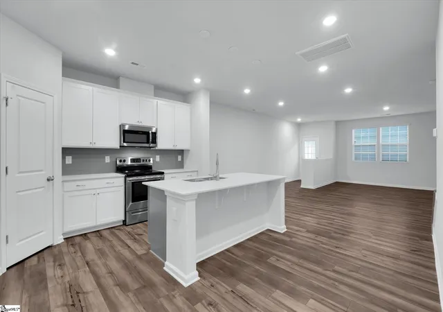 Photo 2 of Townhouse for sale at 34 Gaskins Trl, Travelers Rest, SC 29690 | MLS# 1599965 | Listing updated on 2026-08-31