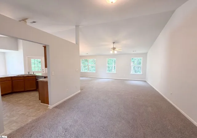 Photo 3 of Single family home for sale at 122 Catterick Wy, Fountain Inn, SC 29644 | MLS# 1602340 | Listing updated on 2026-08-31