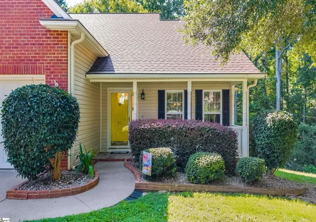 Photo 2 of Single family home for sale at 511 Shadetree Ct, Moore, SC 29369 | MLS# 1602286 | Listing updated on 2026-09-16