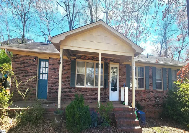 1st image of 301 Oaklane Dr, Easley, SC 29642 | MLS# 1601900