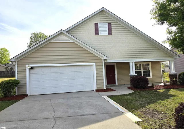Photo 1 of Single family home for sale at 290 Stonewood Crossing Dr, Boiling Springs, SC 29316 | MLS# 1587967 | Listing updated on 2026-09-08