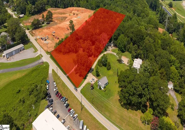 Photo 4 of House for sale at 659 Arlington Rd, Greer, SC 29651 | MLS# 1589375 | Listing updated on 2026-07-16