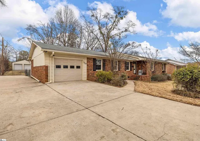 Photo 1 of Single family home for sale at 110 Ridgeway Rd, Spartanburg, SC 29301 | MLS# 1583967 | Listing updated on 2026-08-26