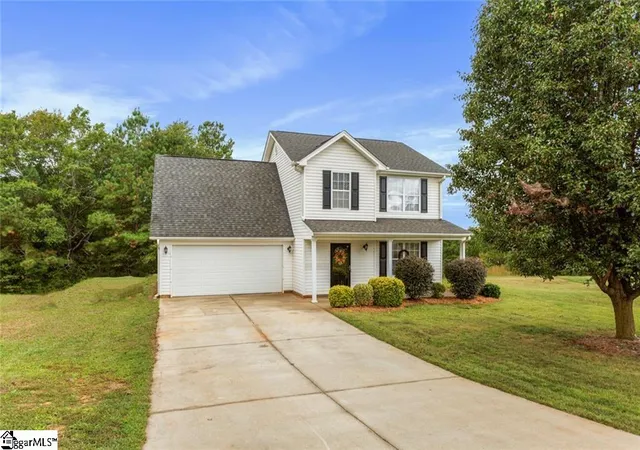 Homes for sale in Belton, SC | 102 Lochenshire Pl, Belton, SC 29627 | MLS# 1595757