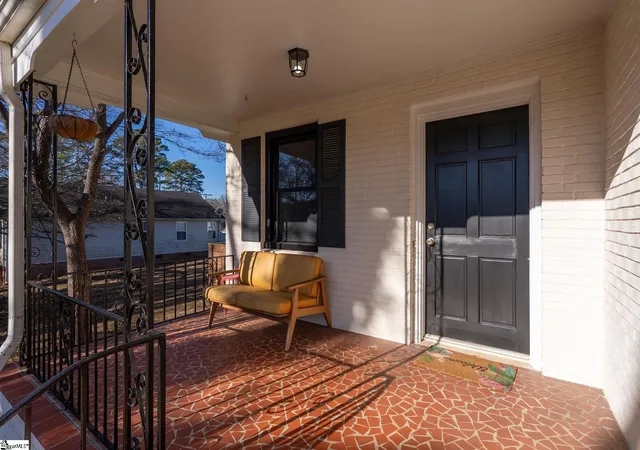 Photo 2 of Single family home for sale at 324 Grove Rd, Greenville, SC 29605 | MLS# 1579957 | Listing updated on 2026-08-21