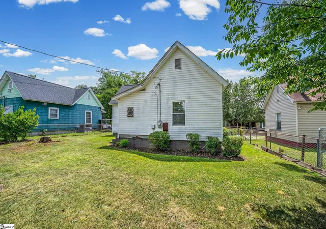 5th image of 15 Webb St, Greenville, SC 29605 | MLS# 1596462