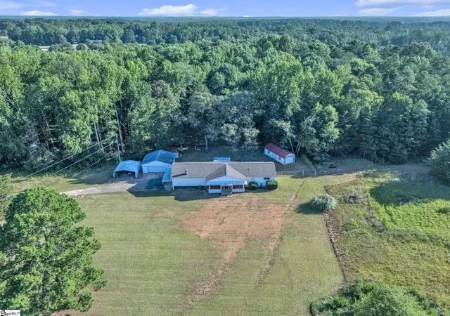 Photo 3 of Single family home for sale at 481 Campground Rd, Laurens, SC 29360 | MLS# 1601200 | Listing updated on 2026-09-08