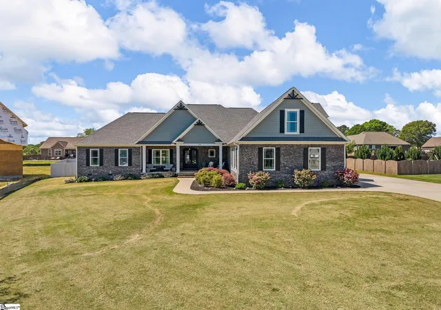Photo 48 of Single family home for sale at 130 Monreve Dr, Boiling Springs, SC 29316 | MLS# 1589009 | Listing updated on 2026-04-21