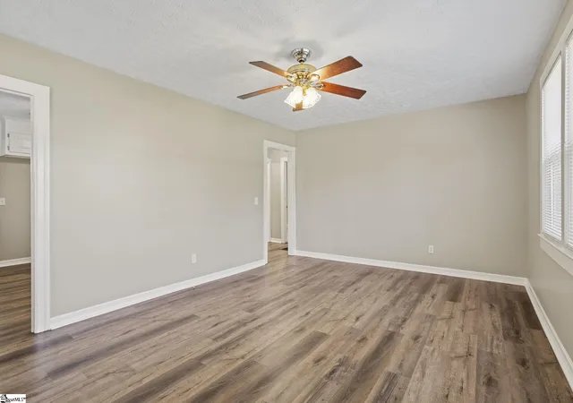 Photo 3 of Single family home for sale at 1700 E Georgia Rd, Simpsonville, SC 29681 | MLS# 1599503 | Listing updated on 2026-08-29