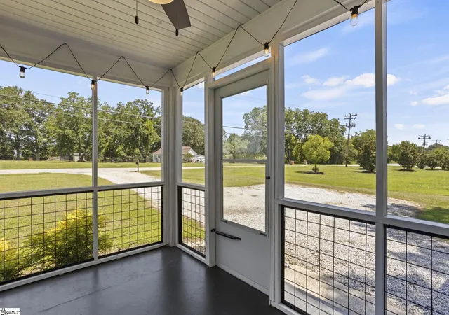 Photo 3 of Single family home for sale at 1700 E Georgia Rd, Simpsonville, SC 29681 | MLS# 1599503 | Listing updated on 2026-08-29