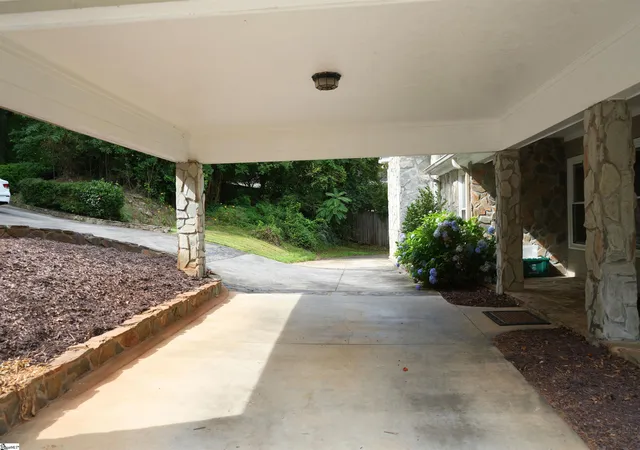 Photo 3 of Single family home for sale at 10 Scout Rd, Greenville, SC 29611 | MLS# 1595709 | Listing updated on 2026-07-12
