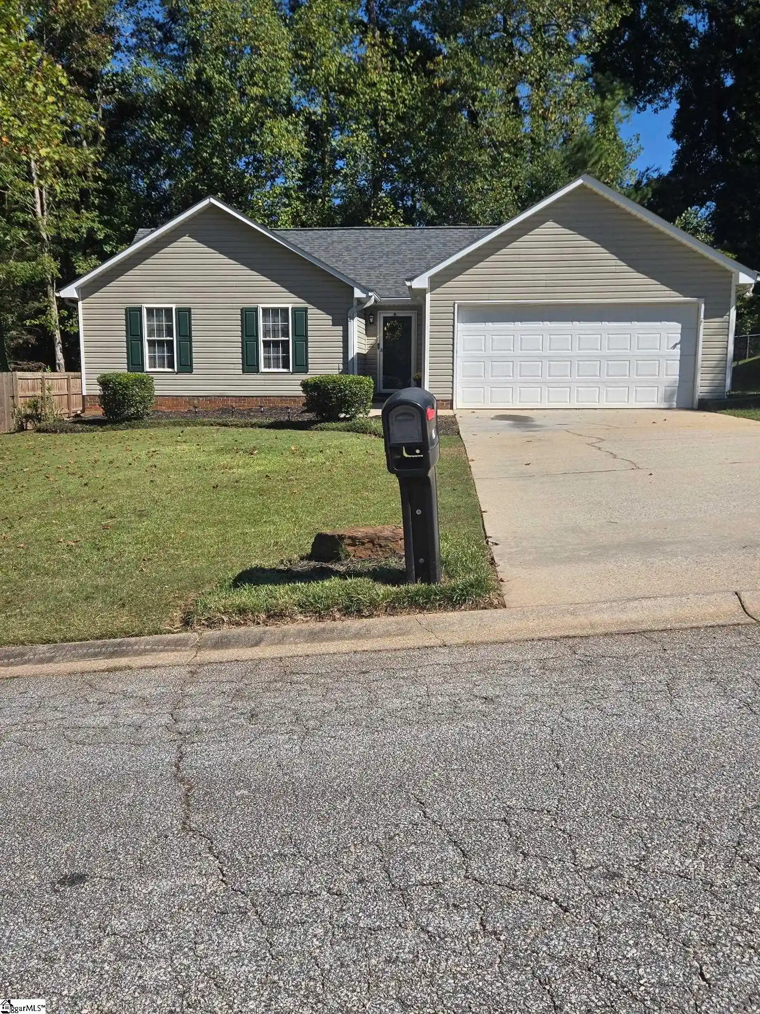 Photo 1 of Single family home for sale at 126 Kingsgate Way, Anderson, SC 29621 | MLS# 1606857 | Listing updated on 2026-10-24