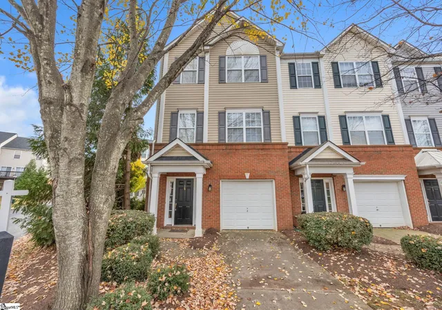 Photo 2 of Townhouse for sale at 15 Annacey Pl, Greenville, SC 29607 | MLS# 1600166 | Listing updated on 2026-08-07