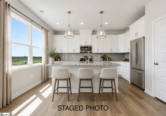 Photo 4 of Single family home for sale at 406 Gooseberry Ct, Inman, SC 29349 | MLS# 1585941 | Listing updated on 2026-08-13