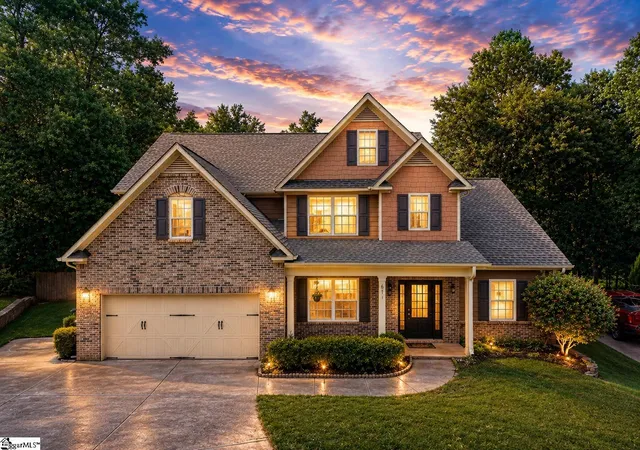 Photo 1 of Single family home for sale at 611 Pinery Ln, Duncan, SC 29334 | MLS# 1599072 | Listing updated on 2026-09-04