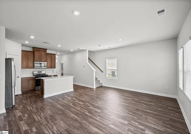 Photo 3 of Townhouse for sale at 206 Telford Dr, Greenville, SC 29617 | MLS# 1602143 | Listing updated on 2026-08-31