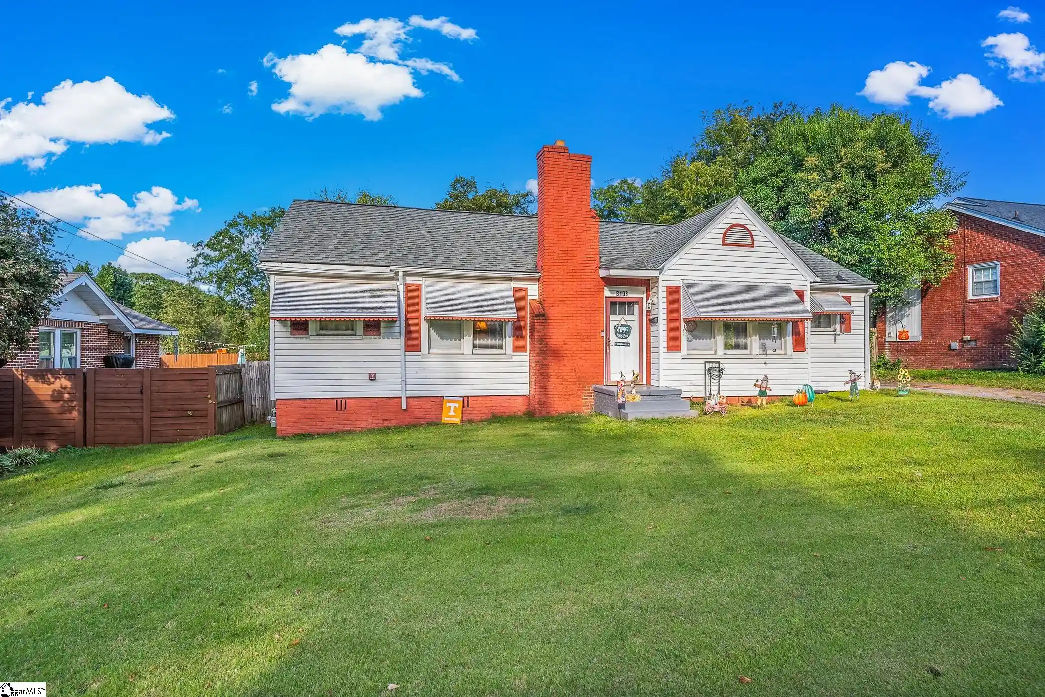 Photo 1 of Single family home for sale at 3108 Old Buncombe Rd, Greenville, SC 29609 | MLS# 1607497 | Listing updated on 2026-10-23