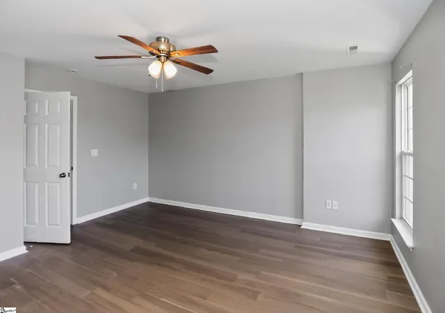 Photo 3 of Single family home for sale at 467 Canewood Dr, Mauldin, SC 29662 | MLS# 1601354 | Listing updated on 2026-08-31