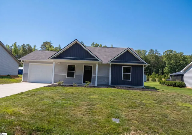 Homes for sale in Chesnee, SC | 180 Old Airport Rd, Chesnee, SC 29323 | MLS# 1596884