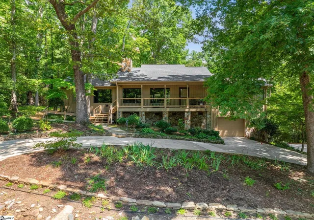Photo 2 of Single family home for sale at 300 Whispering Falls Rd, Pickens, SC 29671 | MLS# 1601352 | Listing updated on 2026-09-22